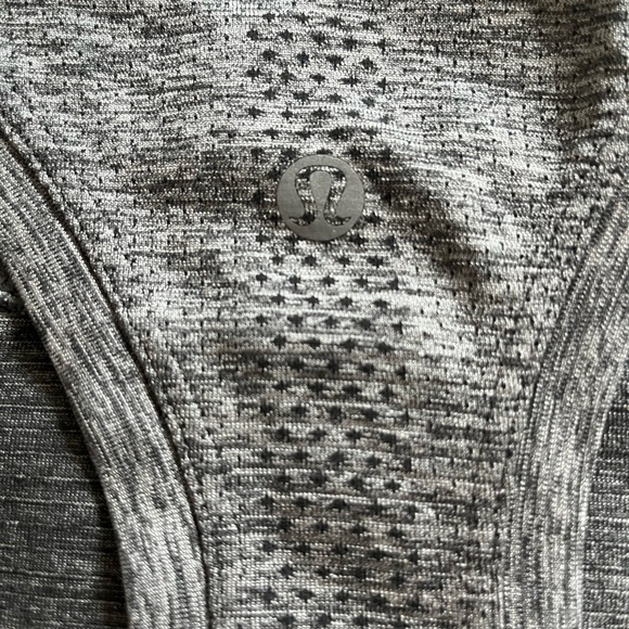 Lululemon swiftly tech tank - Picture 4 of 4